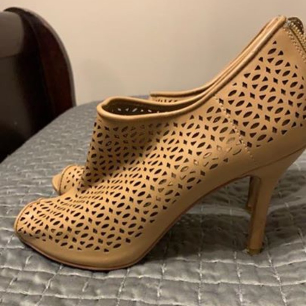 Bootie heels, flux leather, peep toe